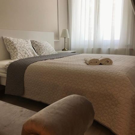 Hemnes2 Apartman Appartement Kaposvár Buitenkant foto