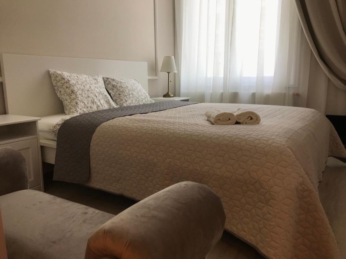 Hemnes2 Apartman Appartement Kaposvár Buitenkant foto