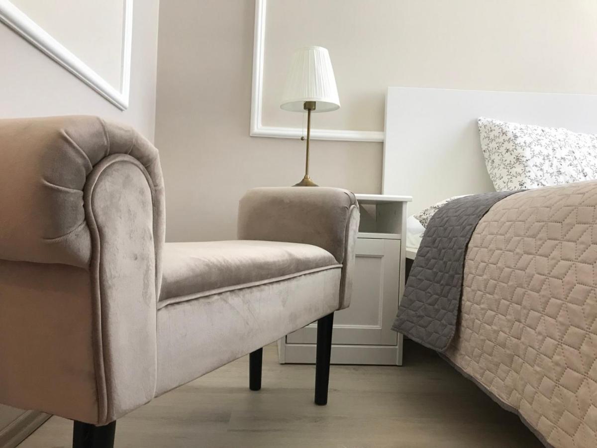 Hemnes2 Apartman Appartement Kaposvár Buitenkant foto